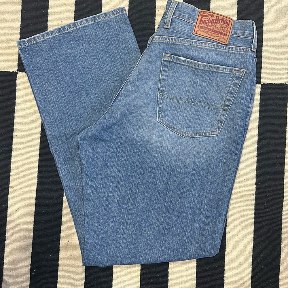 Lucky Brand
Size 34
Bootcut
Light wash